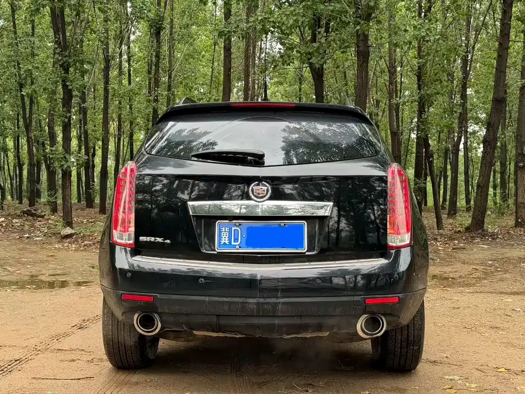 Cadillac SRX 2015 — фото 4