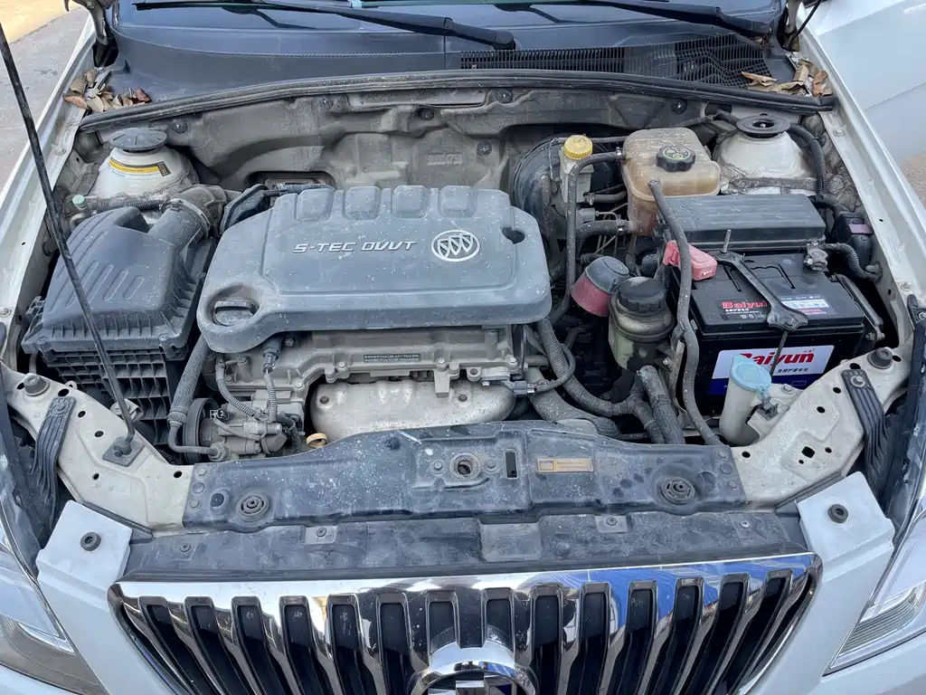 Buick Excelle 2015 — фото 18