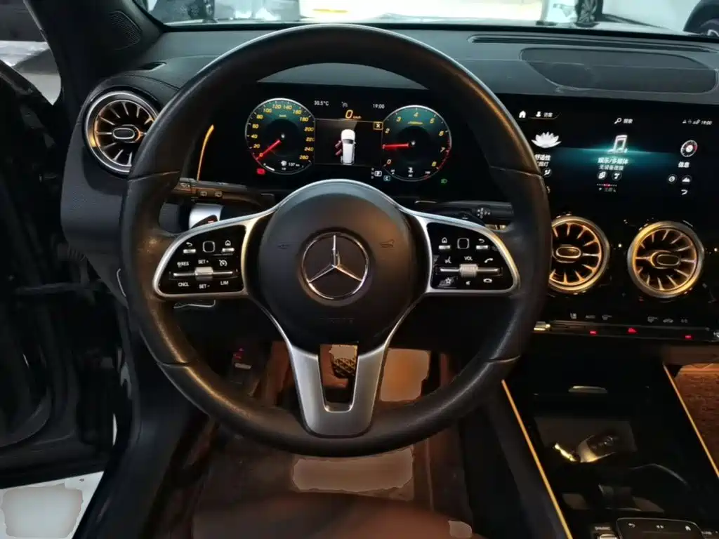 Mercedes-Benz GLB 2022 — фото 11