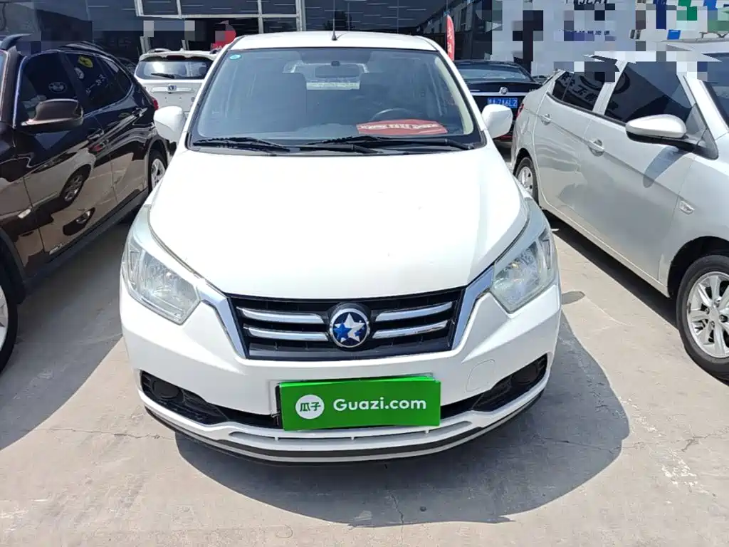 Venucia R50 2017