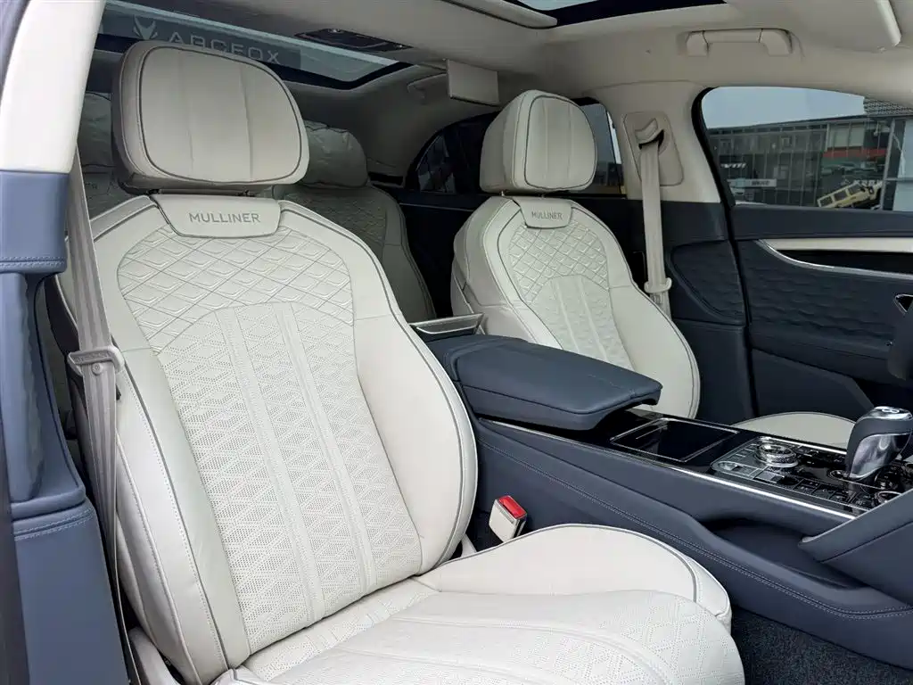Bentley Flying Spur PHEV 2025 — фото 19
