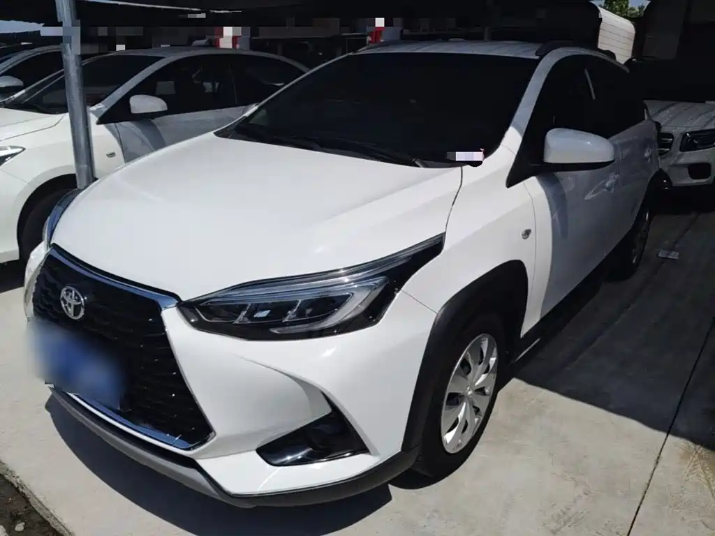Toyota Yaris L 2022