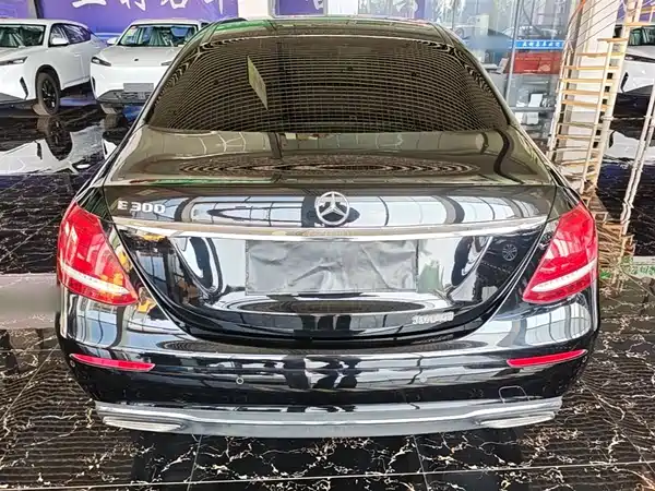 Mercedes-Benz E-Class 2018