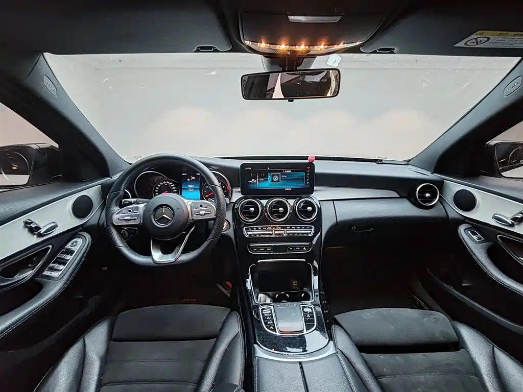 Mercedes-Benz C-Class 2019 — фото 9