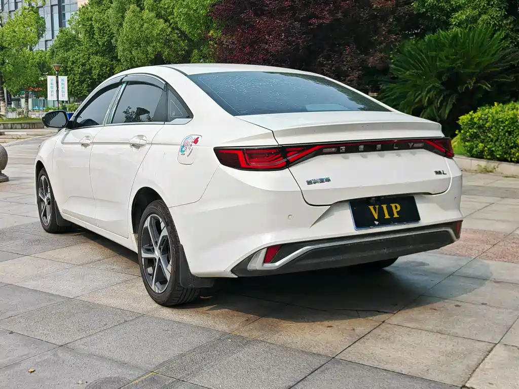 Geely Emgrand L 2022 — фото 5