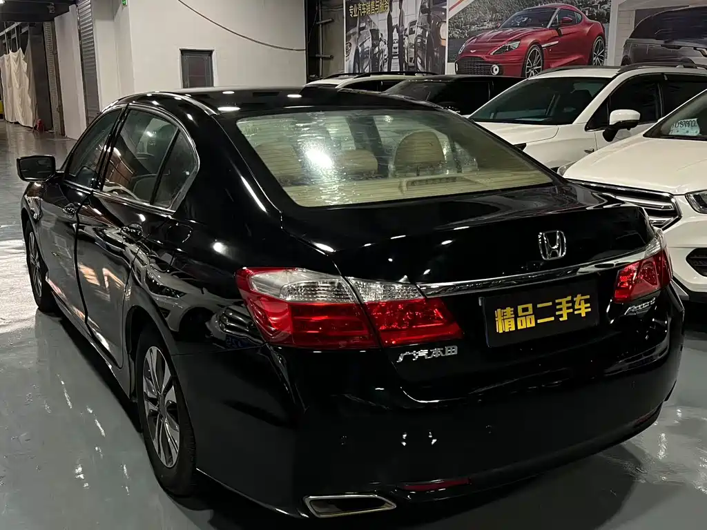 Honda Accord 2015 — фото 6