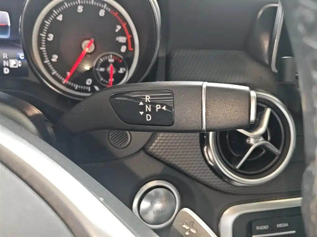 Mercedes-Benz GLA 2019 — фото 14