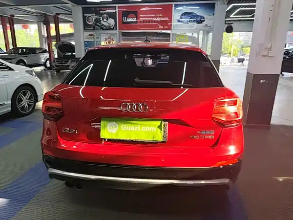 Audi Q2L 2018