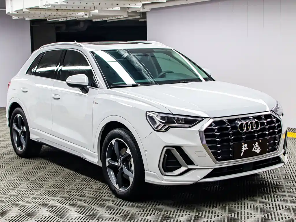 Audi Q3 2022 — фото 3