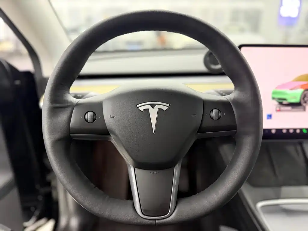 Tesla Model Y 2023 — фото 12