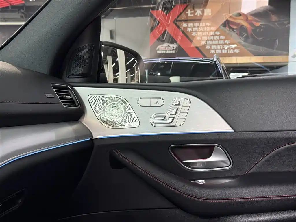 Mercedes-Benz GLE AMG 2025 — фото 17