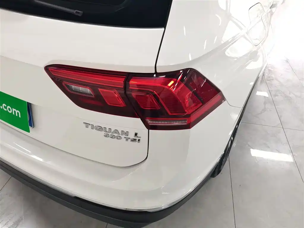 Volkswagen Tiguan L 2018 — фото 24