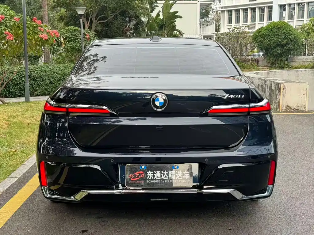BMW 7 Series 2023 — фото 14