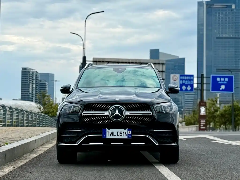 Mercedes-Benz GLE 2021 — фото 2