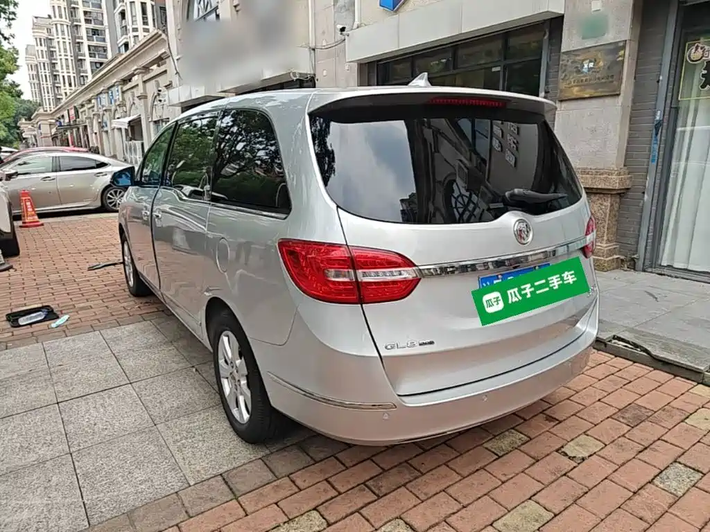 Buick GL8 2015