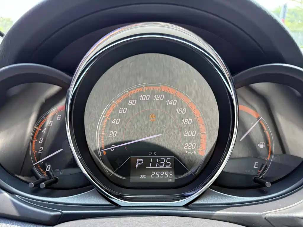 Toyota Yaris L 2022 — фото 11
