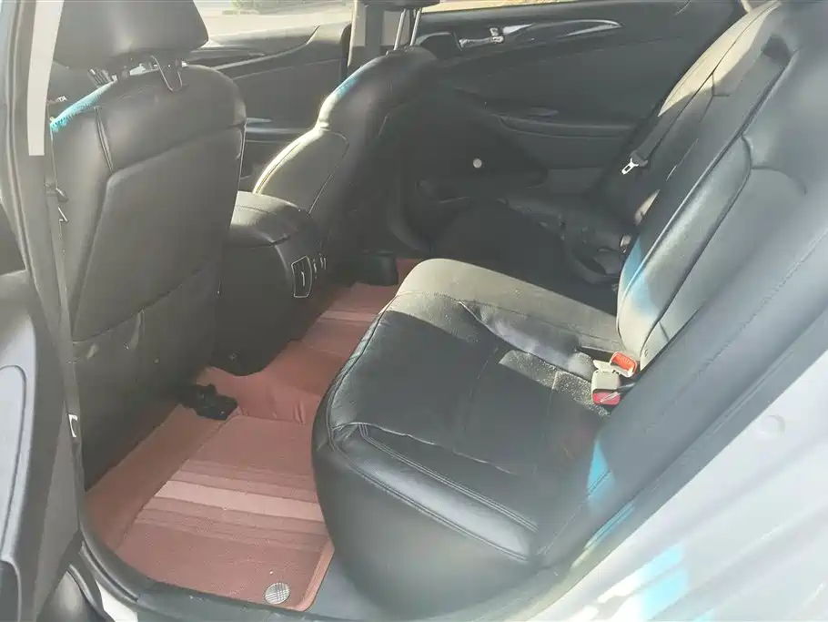 Hyundai Sonata 2015 — фото 11