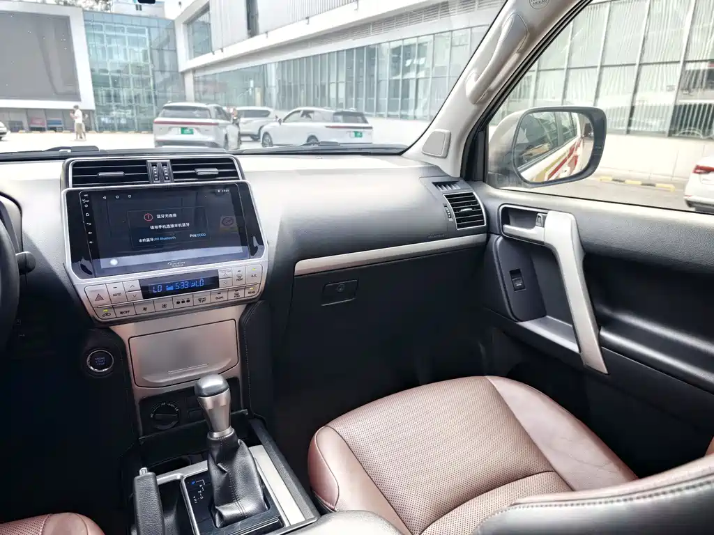 Toyota Prado 2019 — фото 16
