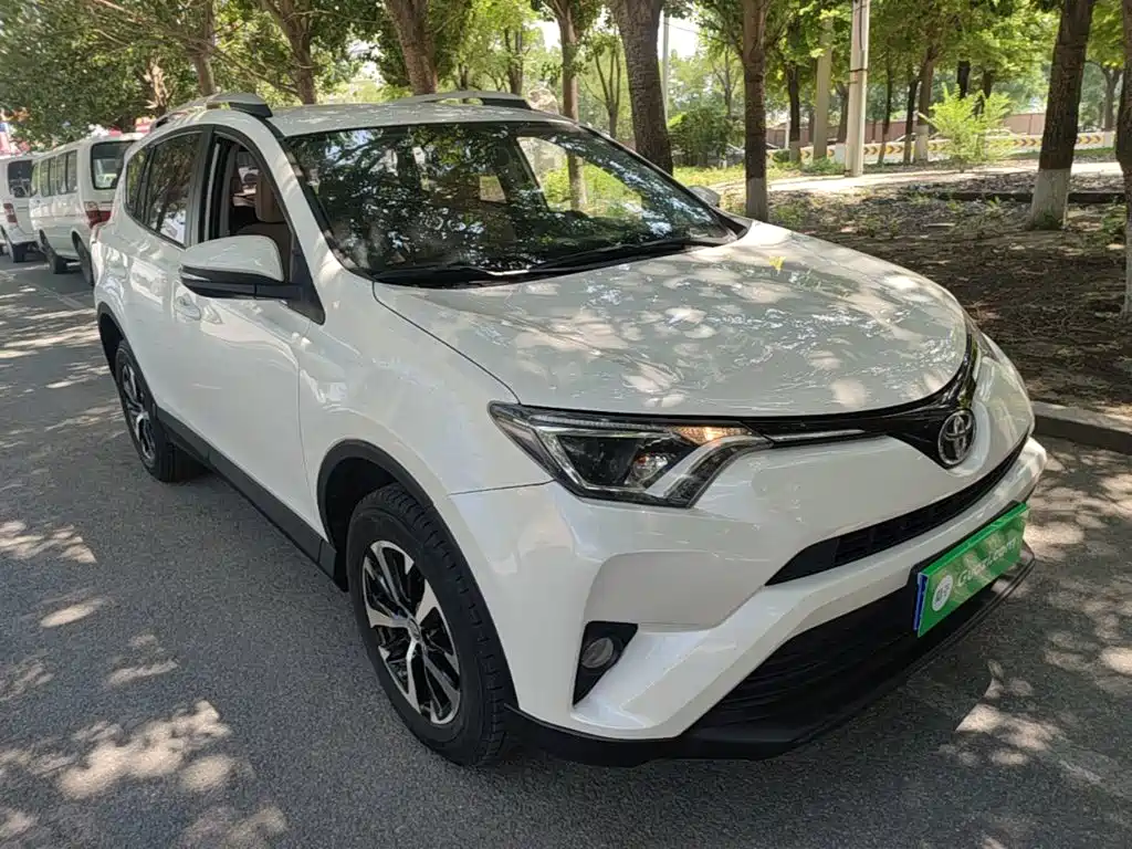 Toyota RAV4 2017