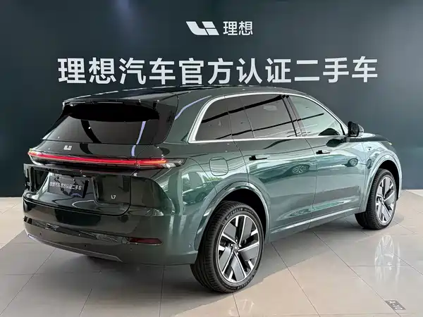 Li Auto L7 2025