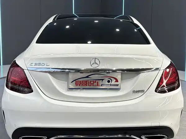 Mercedes-Benz C-Class 2021