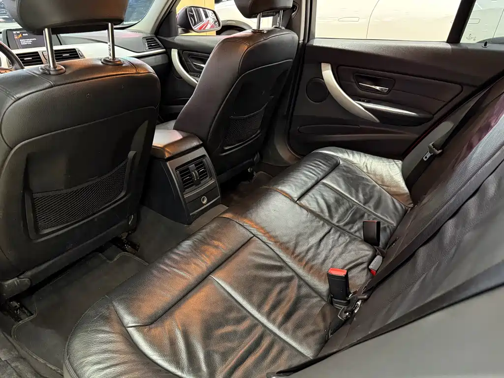 BMW 3 Series 2013 — фото 16