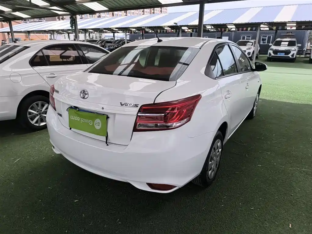 Toyota Vios 2017 — фото 7