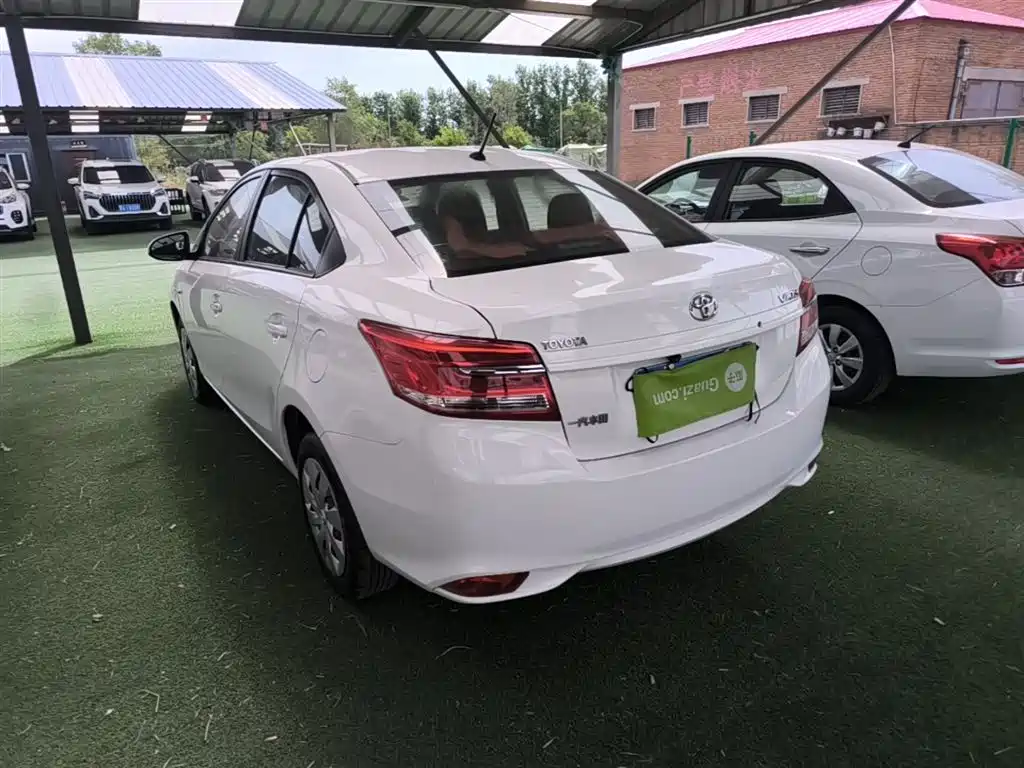 Toyota Vios 2017 — фото 5