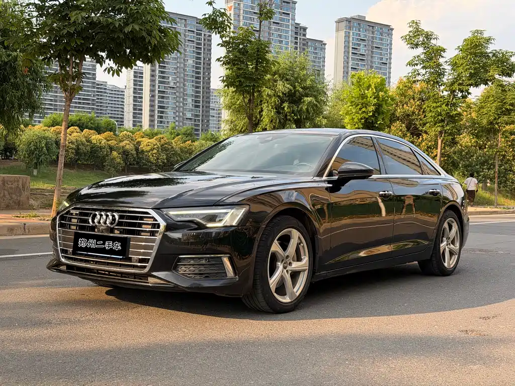 Audi A6L 2019 — фото 1
