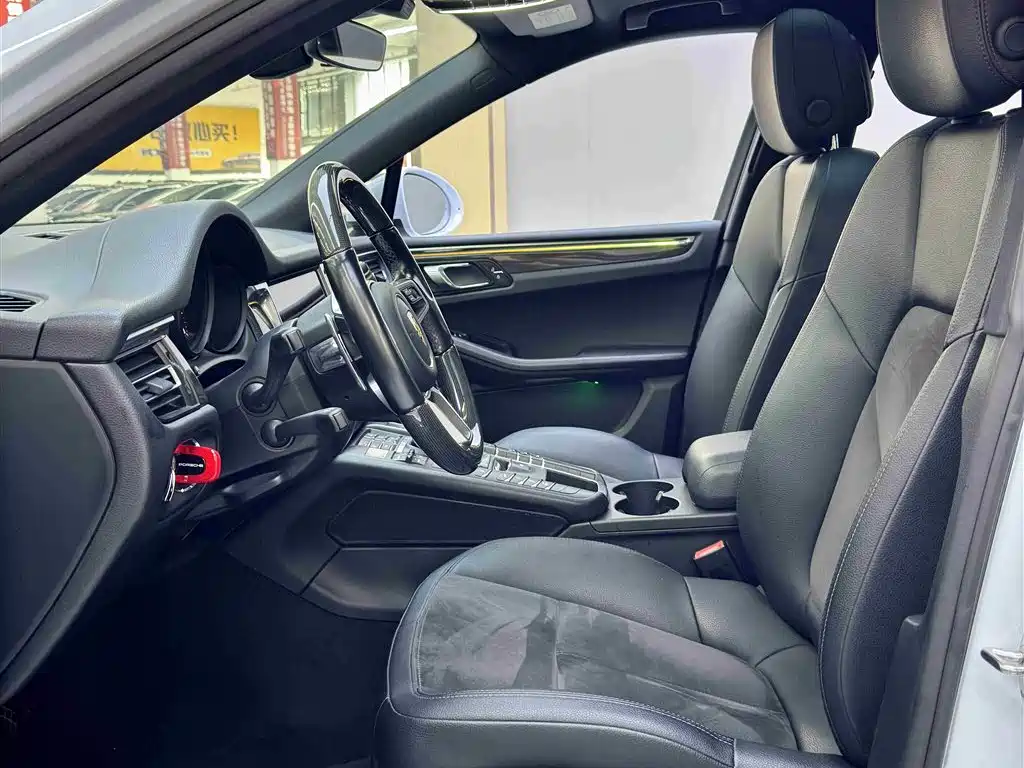Porsche Macan 2019 — фото 9