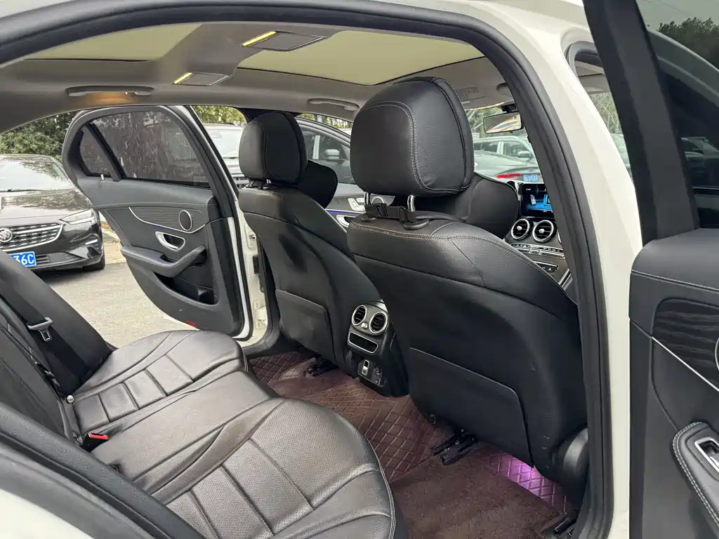 Mercedes-Benz C-Class 2021 — фото 13