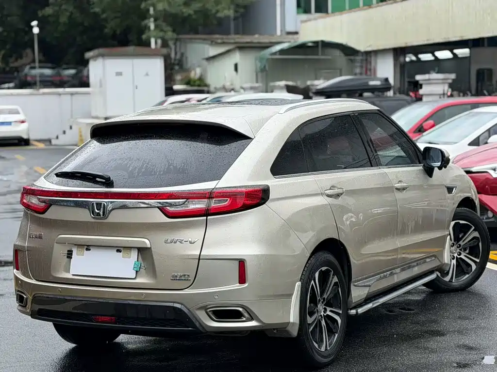 Honda UR-V 2018 — фото 18