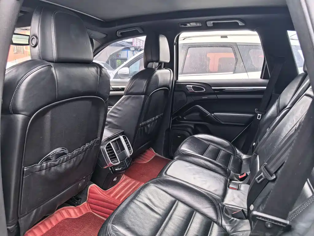 Porsche Cayenne 2013