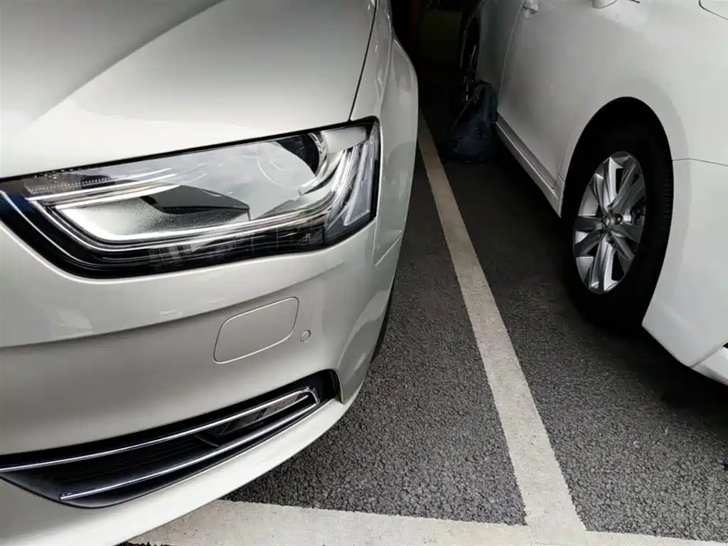 Audi A4L 2015 — фото 24