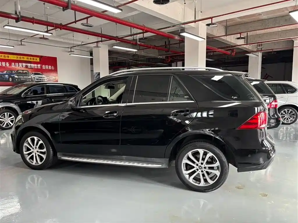 Mercedes-Benz GLE 2016 — фото 2