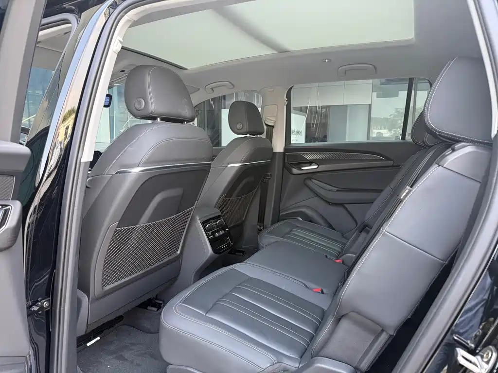 Audi Q6 2025