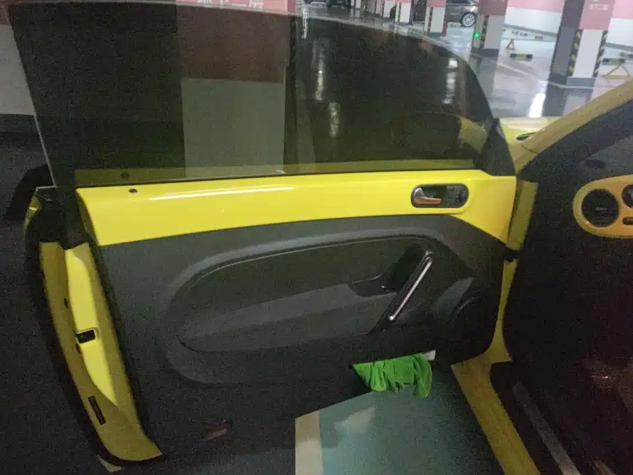 Volkswagen Beetle 2014