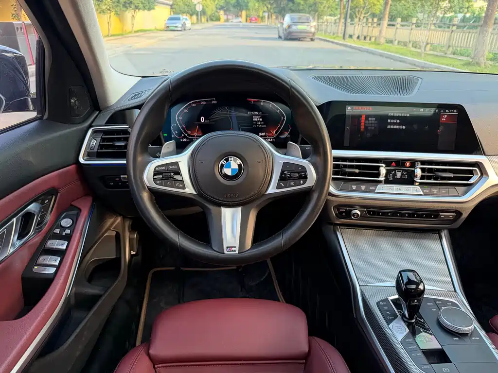 BMW 3 Series 2022 — фото 17