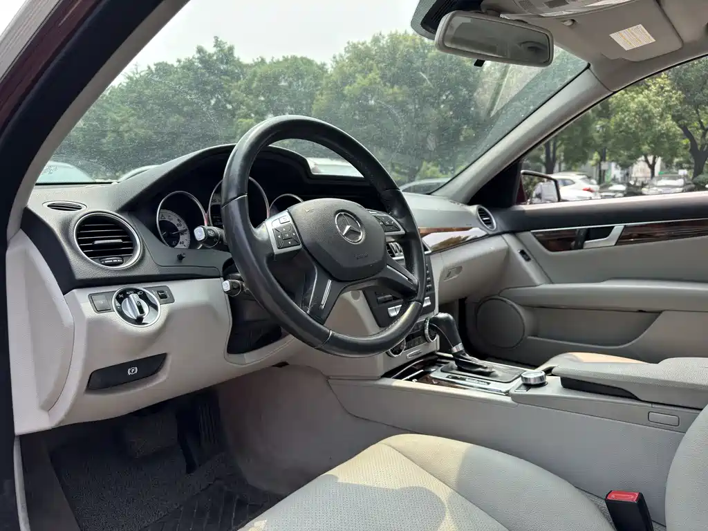 Mercedes-Benz C-Class 2013 — фото 8