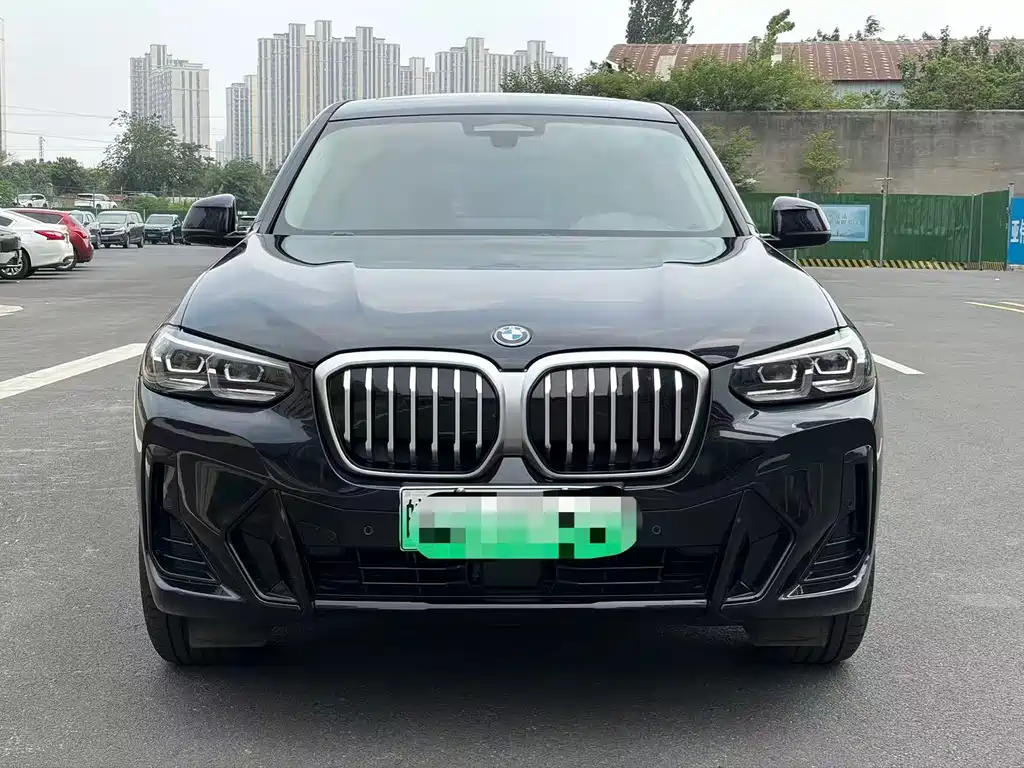 BMW iX3 2024