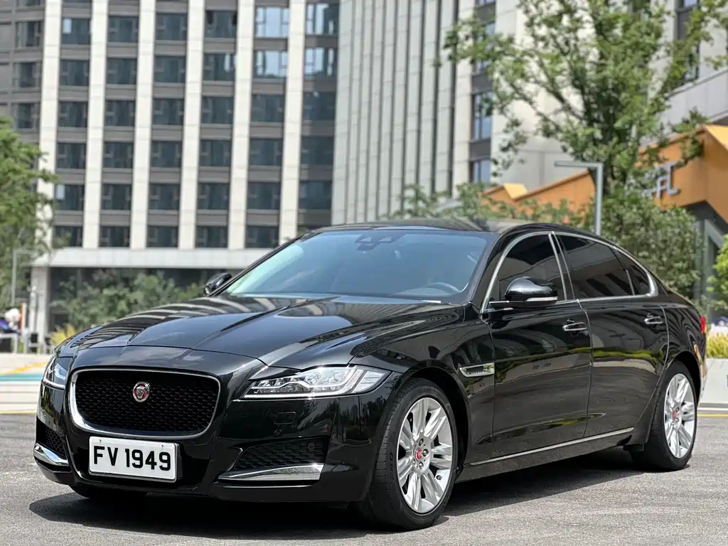 Jaguar XFL 2018