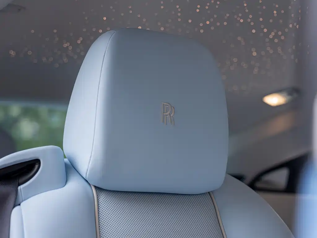 Rolls-Royce Phantom 2022 — фото 20