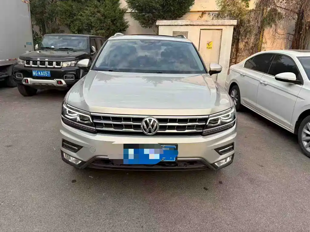 Volkswagen Tiguan L 2018 — фото 2