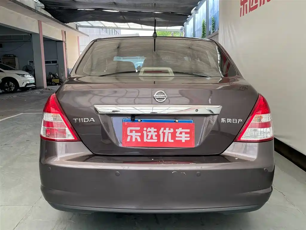 Nissan Tiida 2008