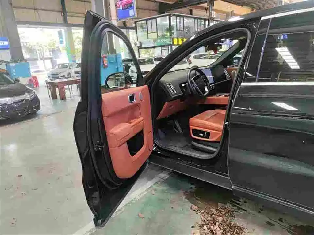 Li Auto Li L8 2024