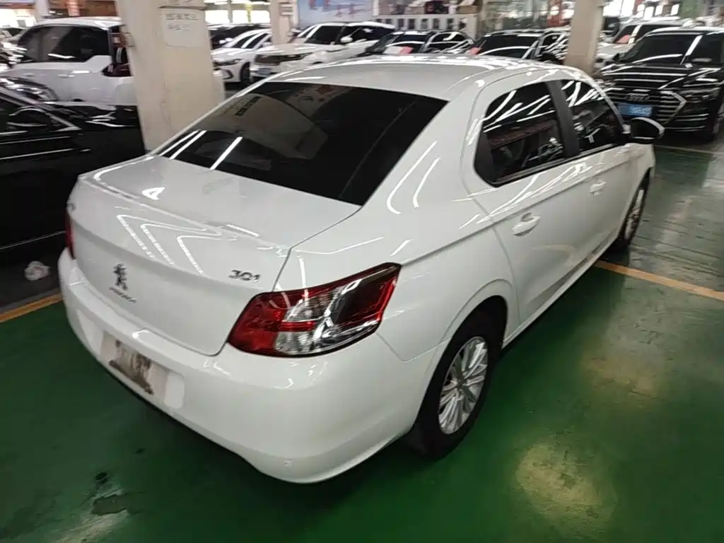 Peugeot 301 2016