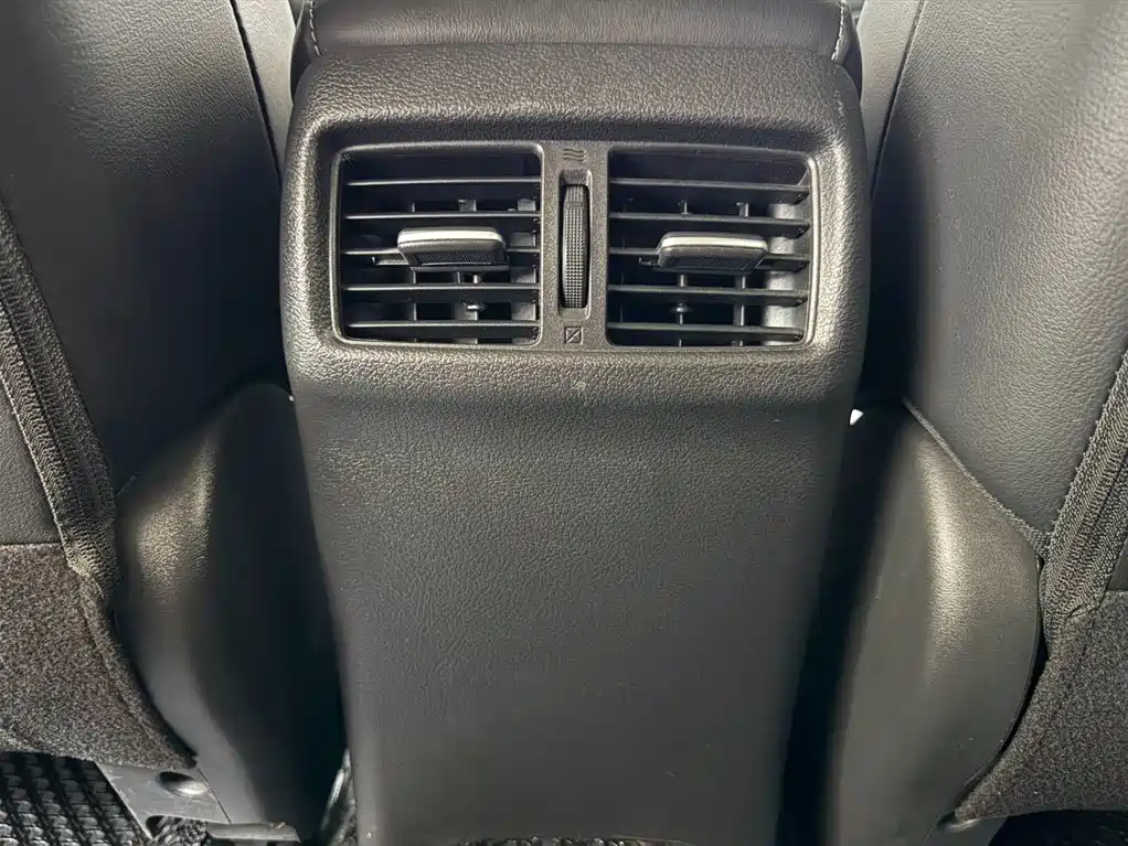Nissan Sylphy 2022 — фото 19