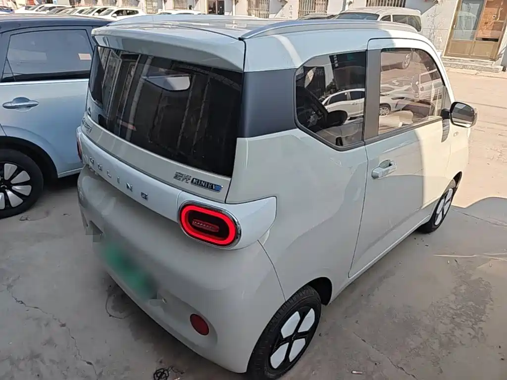 Wuling Hongguang MINIEV 2024