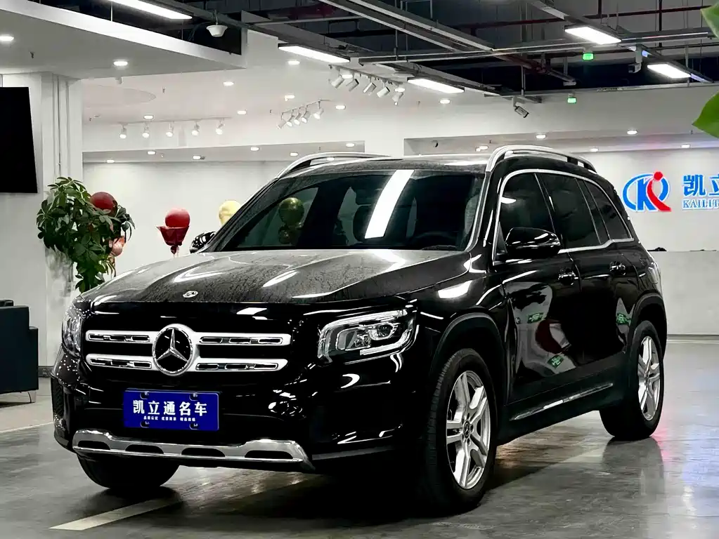 Mercedes-Benz GLB 2022 — фото 1