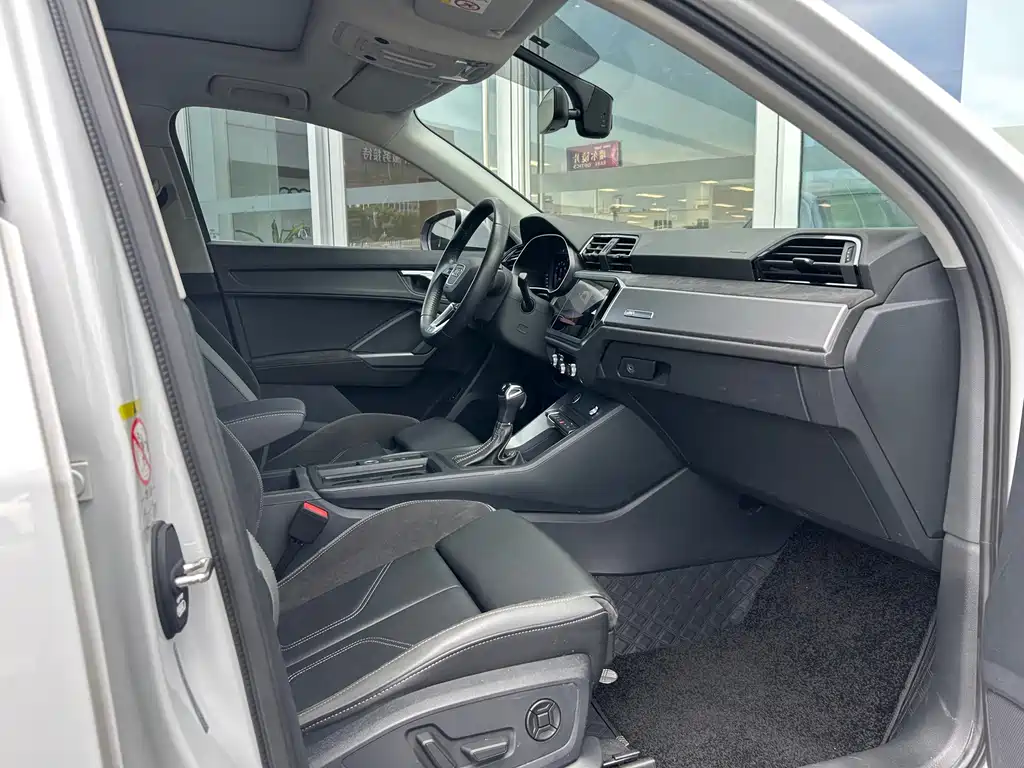Audi Q3 Sportback 2021 — фото 6